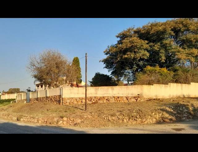 4 BEDROOM HOUSE FOR SALE IN WILRO PARK